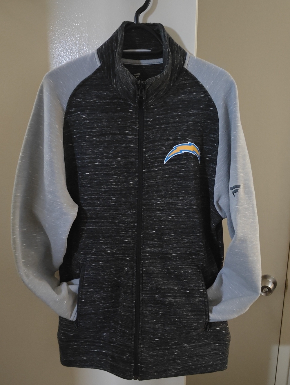 Chargers Fanatics Men's Black & Light Gray Full-Zip Team Jacket